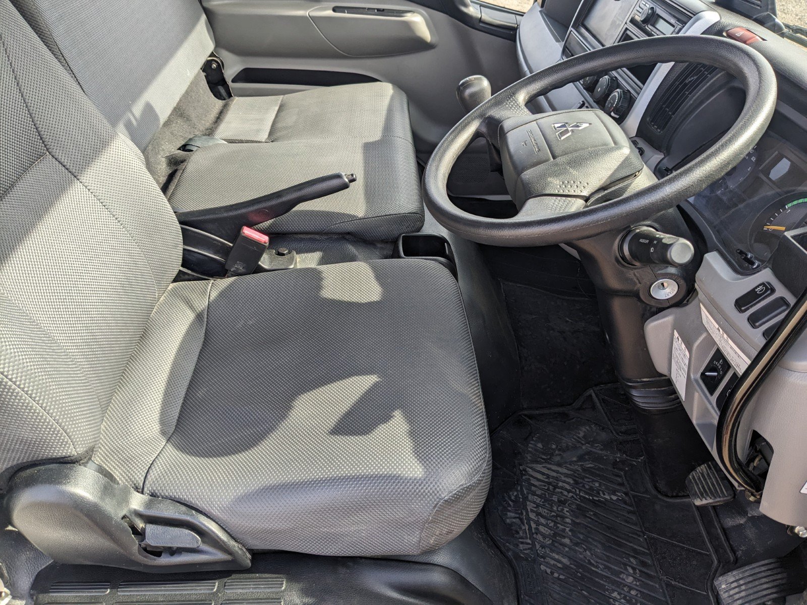 vehicle_image_20260210165511TESzvIYduw.jpg