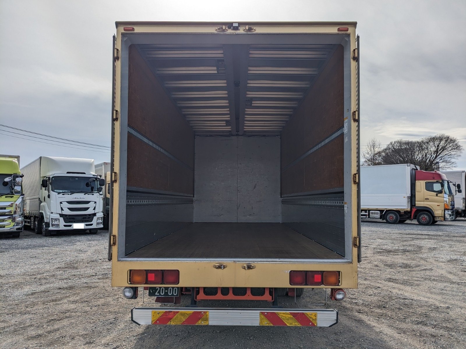 vehicle_image_20260302090824JpaiyFGYYn.jpg