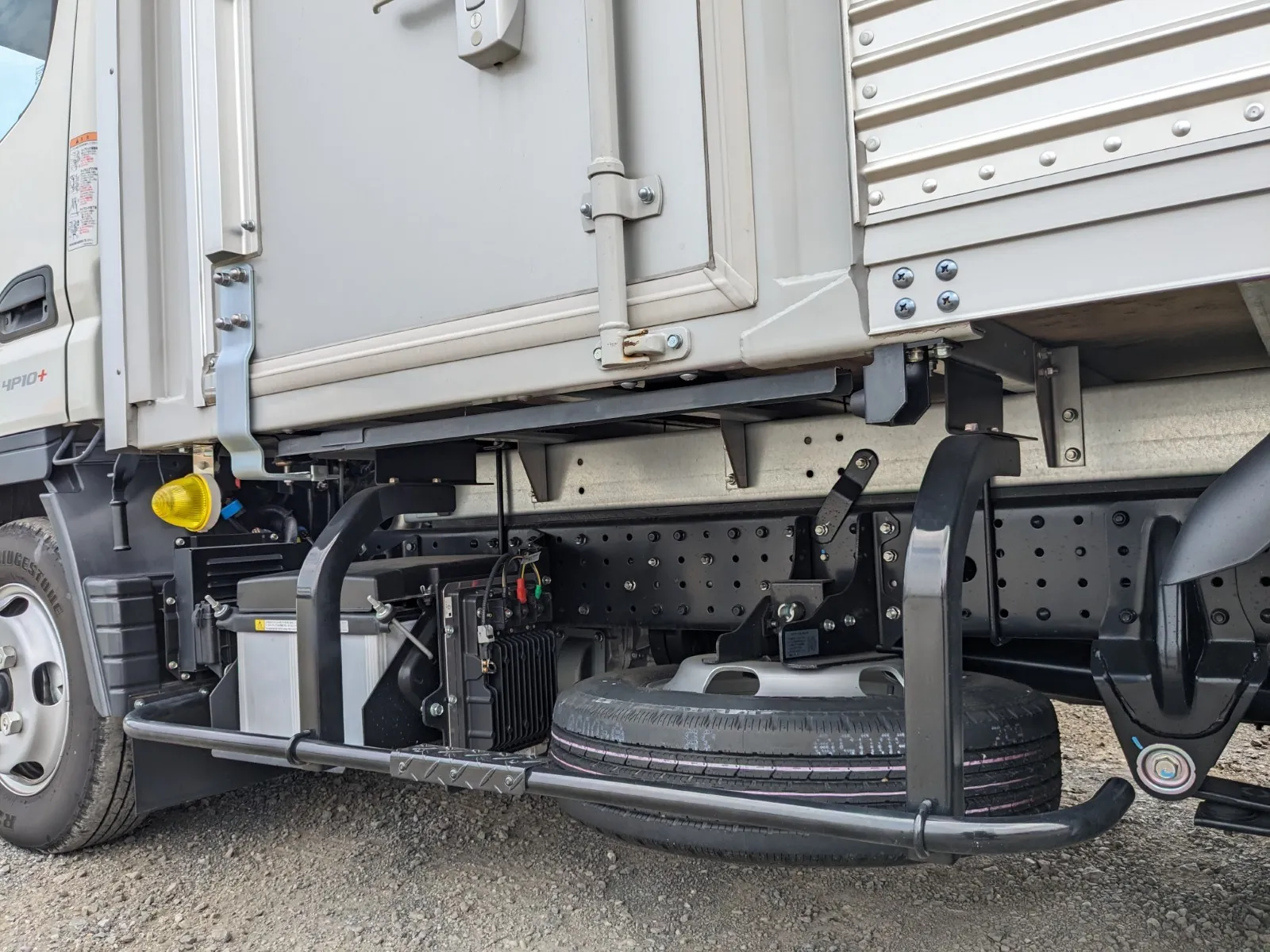 vehicle_image_2026061618421986HXE4qhJj.webp