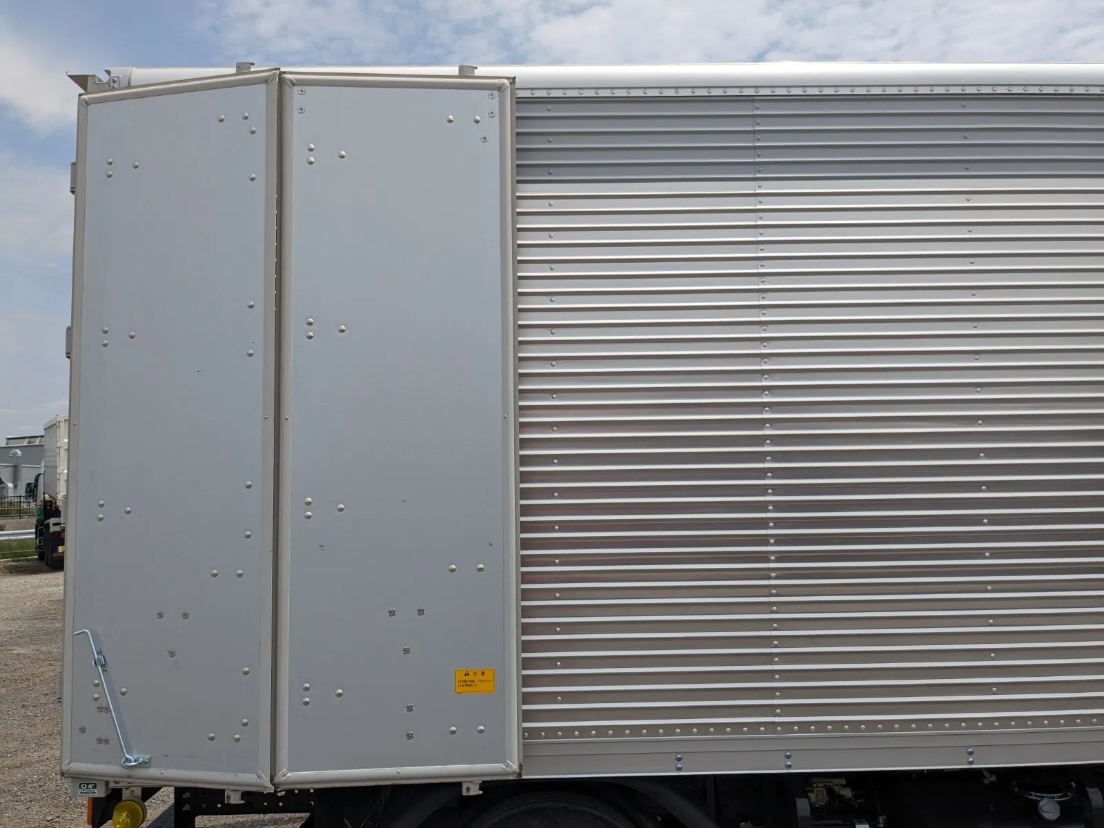 vehicle_image_20260616184219wbgYt7gNzA.webp