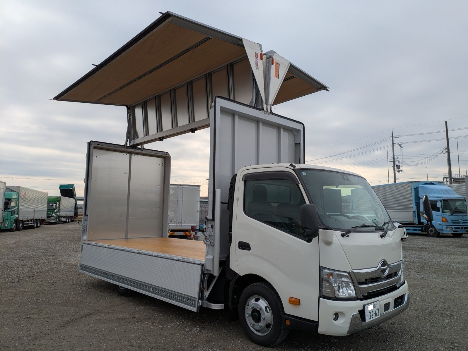 vehicle_image_20260212093550RkBzGuoRqQ.jpg