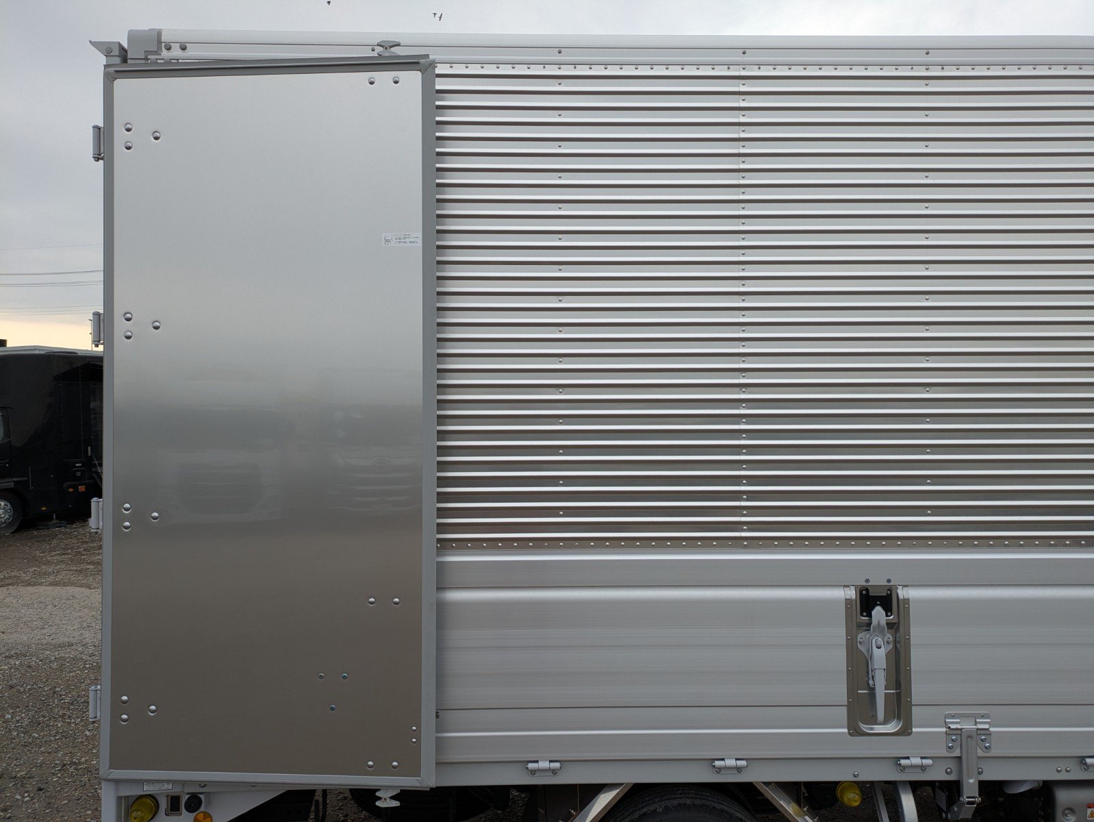 vehicle_image_20260212093550g0y2NMHxYa.jpg