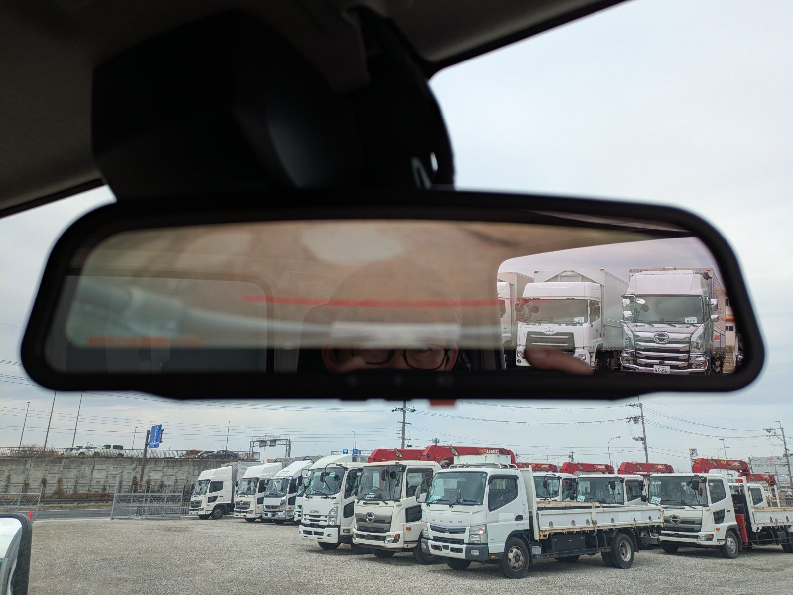 vehicle_image_20260212093550kVNR2QEcFc.jpg