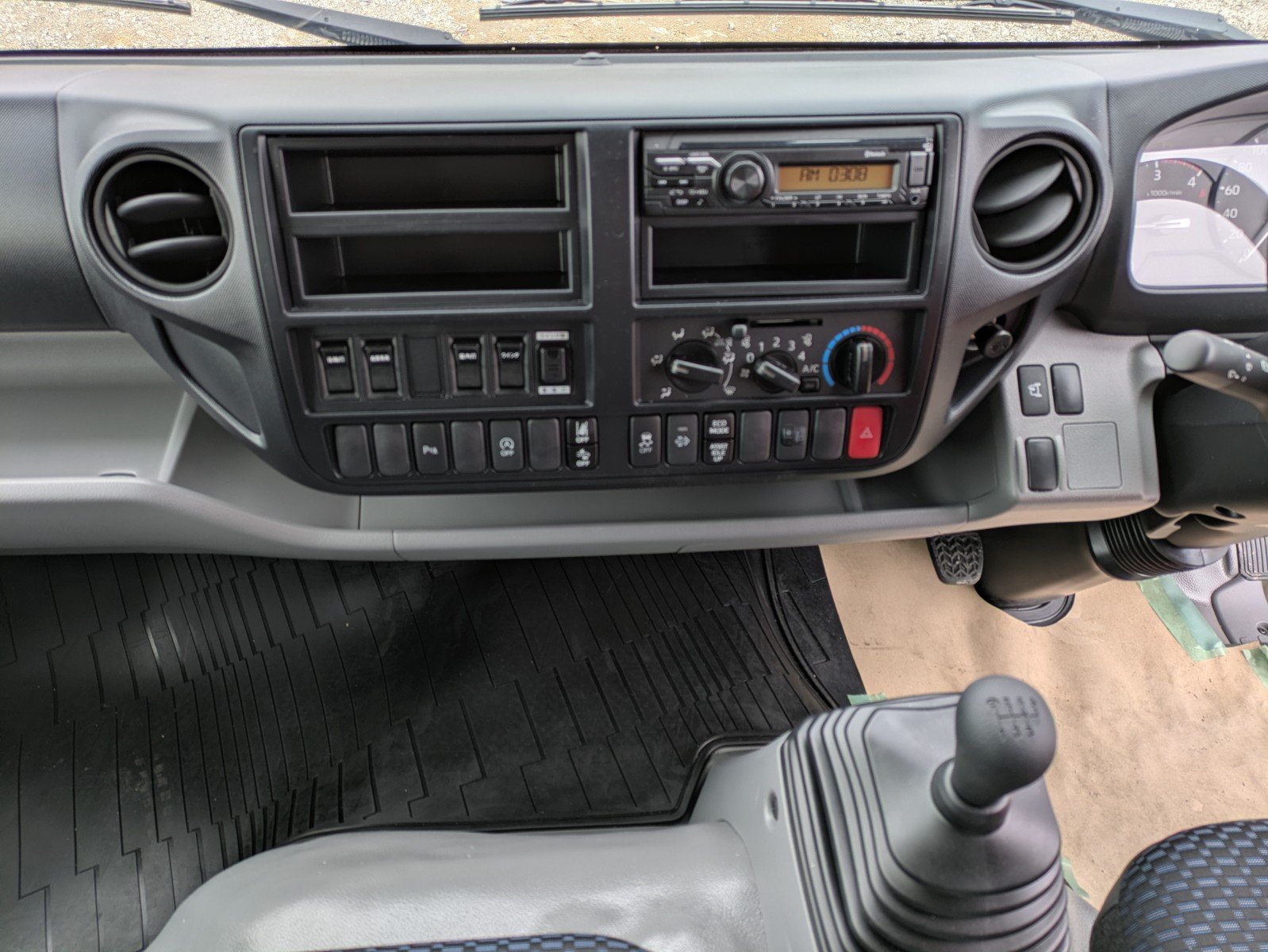 vehicle_image_20260212093550quvUeVLa7N.jpg