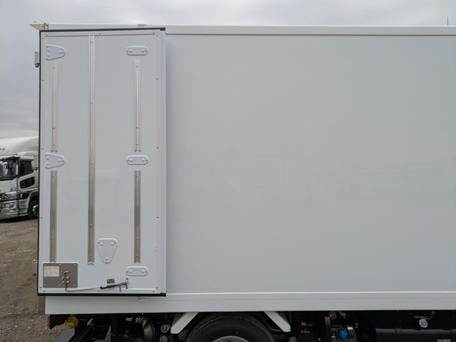 vehicle_image_20260212094440KNp6lV3ymu.jpg