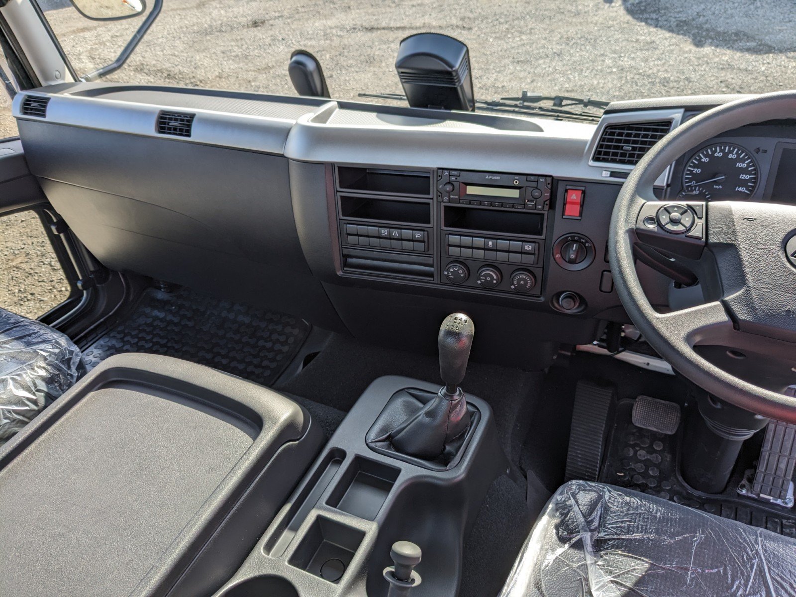 vehicle_image_20260213090359R9L9sFhfXl.jpg