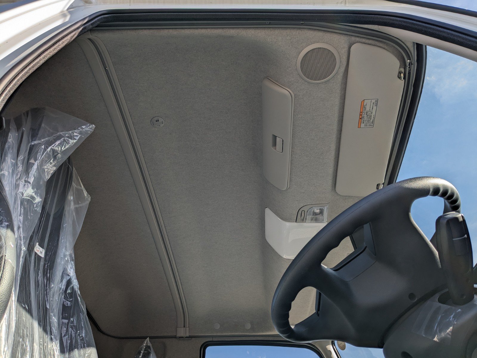 vehicle_image_20260213090359X19eIaxDEi.jpg