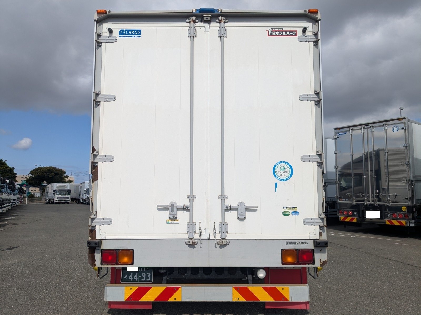 vehicle_image_2026030517032637PrZQtMy9.jpg