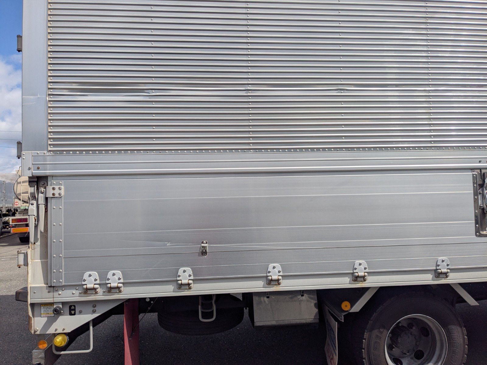 vehicle_image_20260305170326aSFATAQeNS.jpg