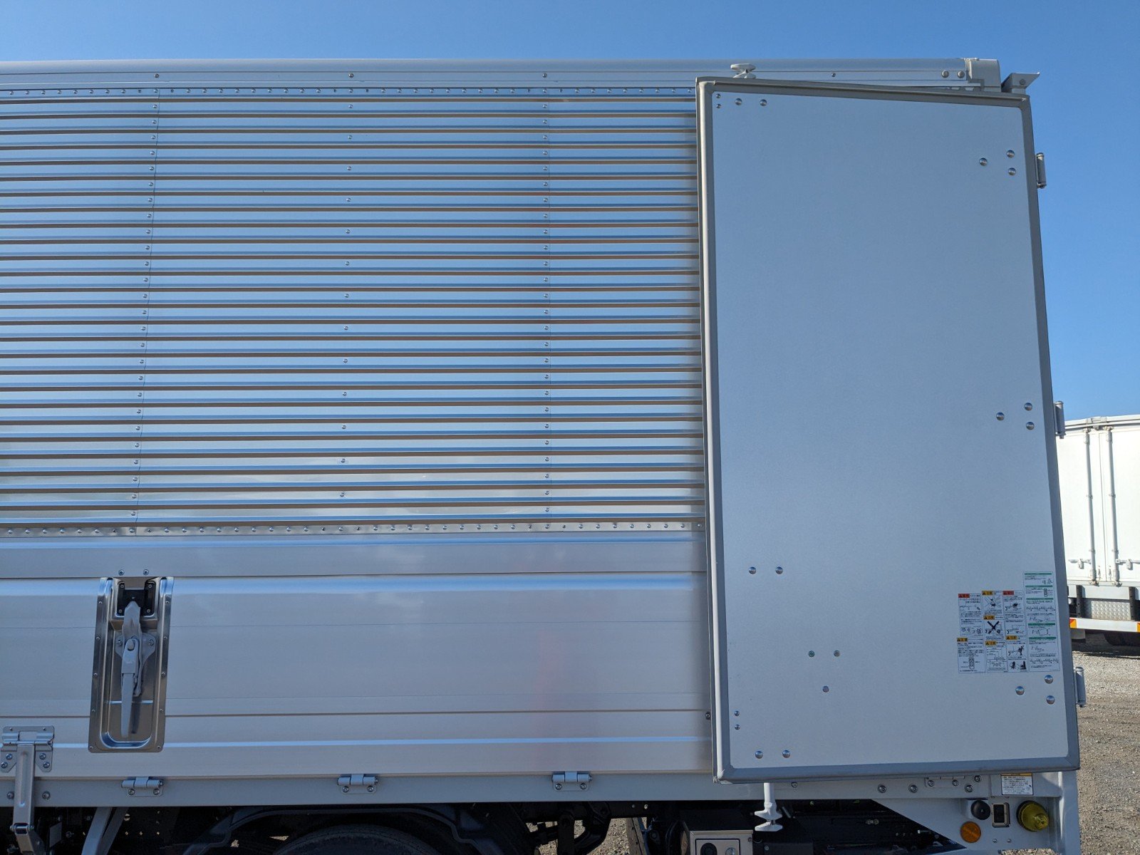 vehicle_image_202603161200263166BIDrEf.jpg