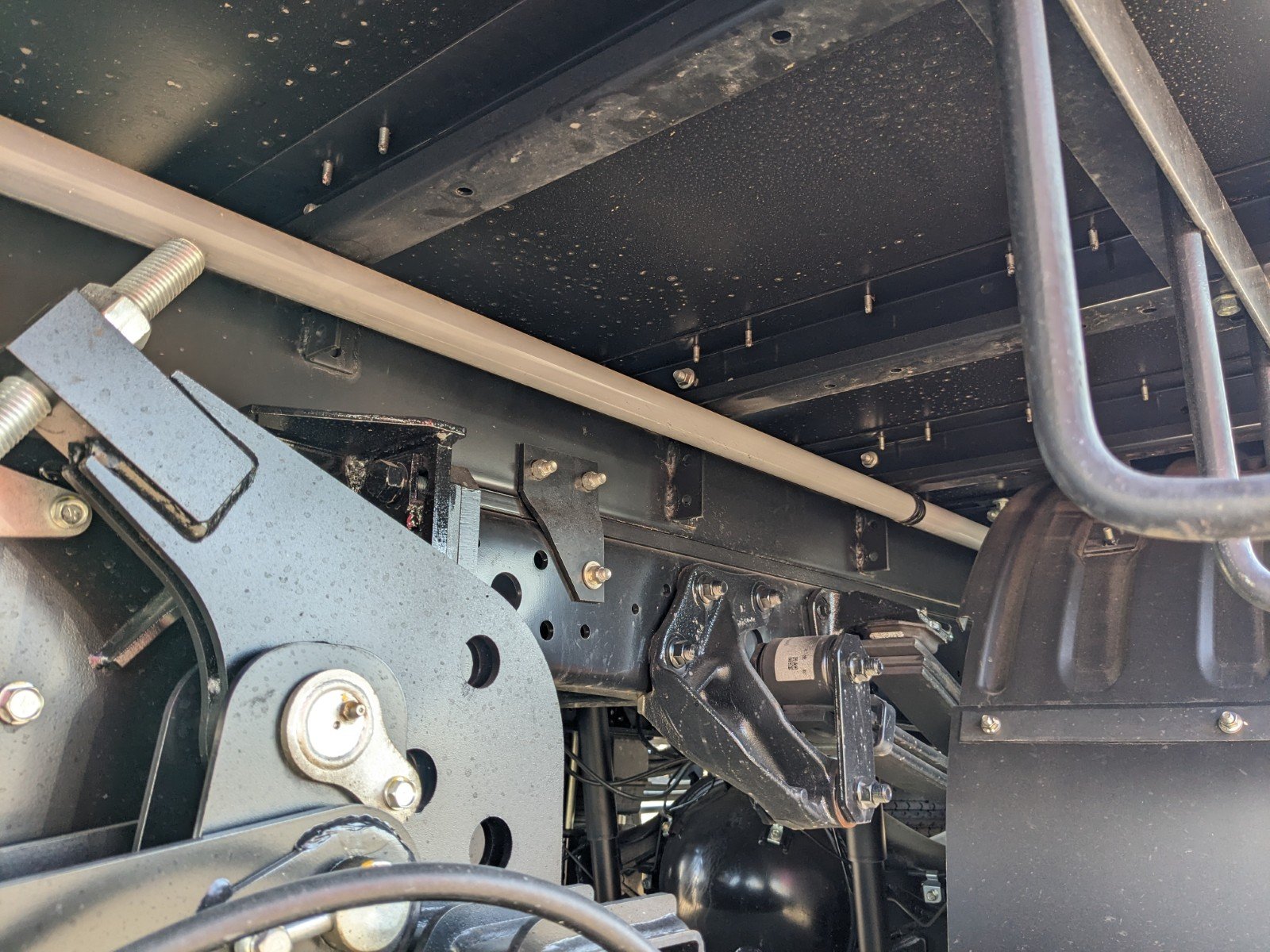 vehicle_image_202603161200268ZPzLeemtB.jpg