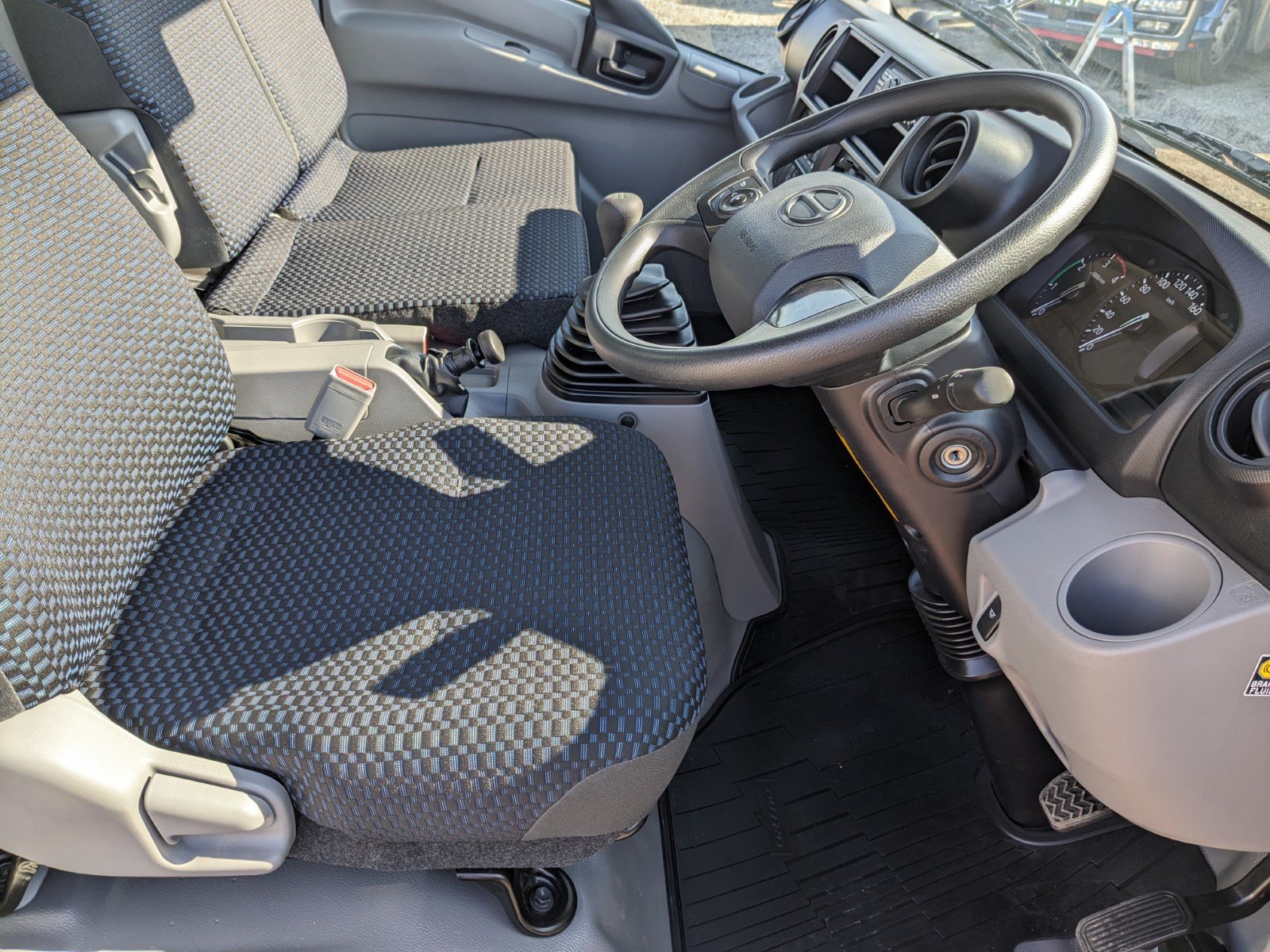vehicle_image_20260316120026blyyRoBXAJ.jpg