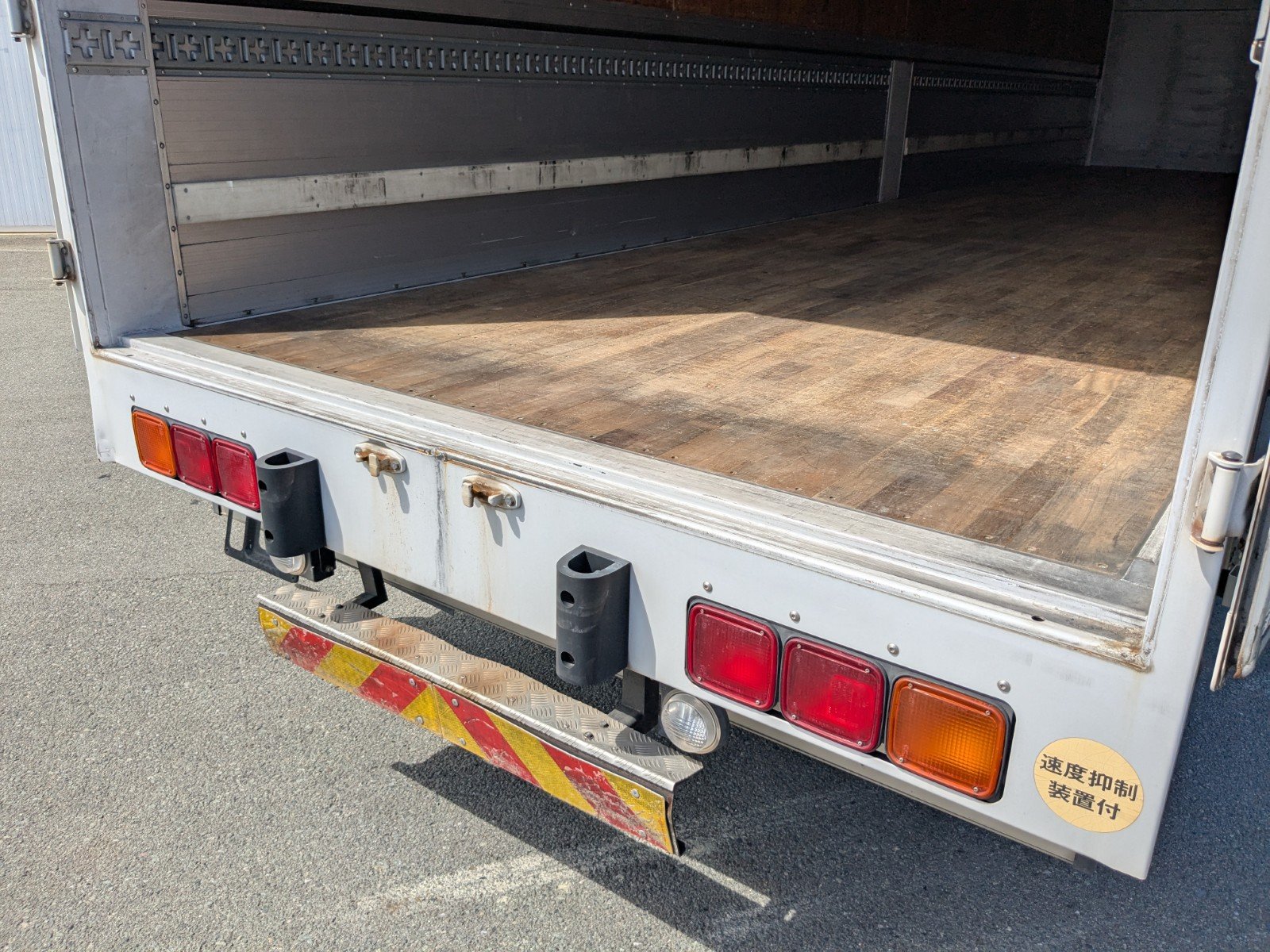 vehicle_image_20260612155012BKSltOEALr.jpg
