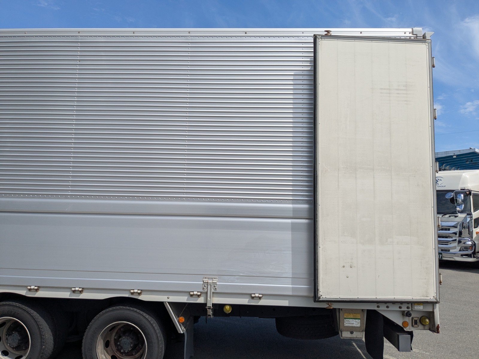 vehicle_image_20260612155012ITG011W0HZ.jpg