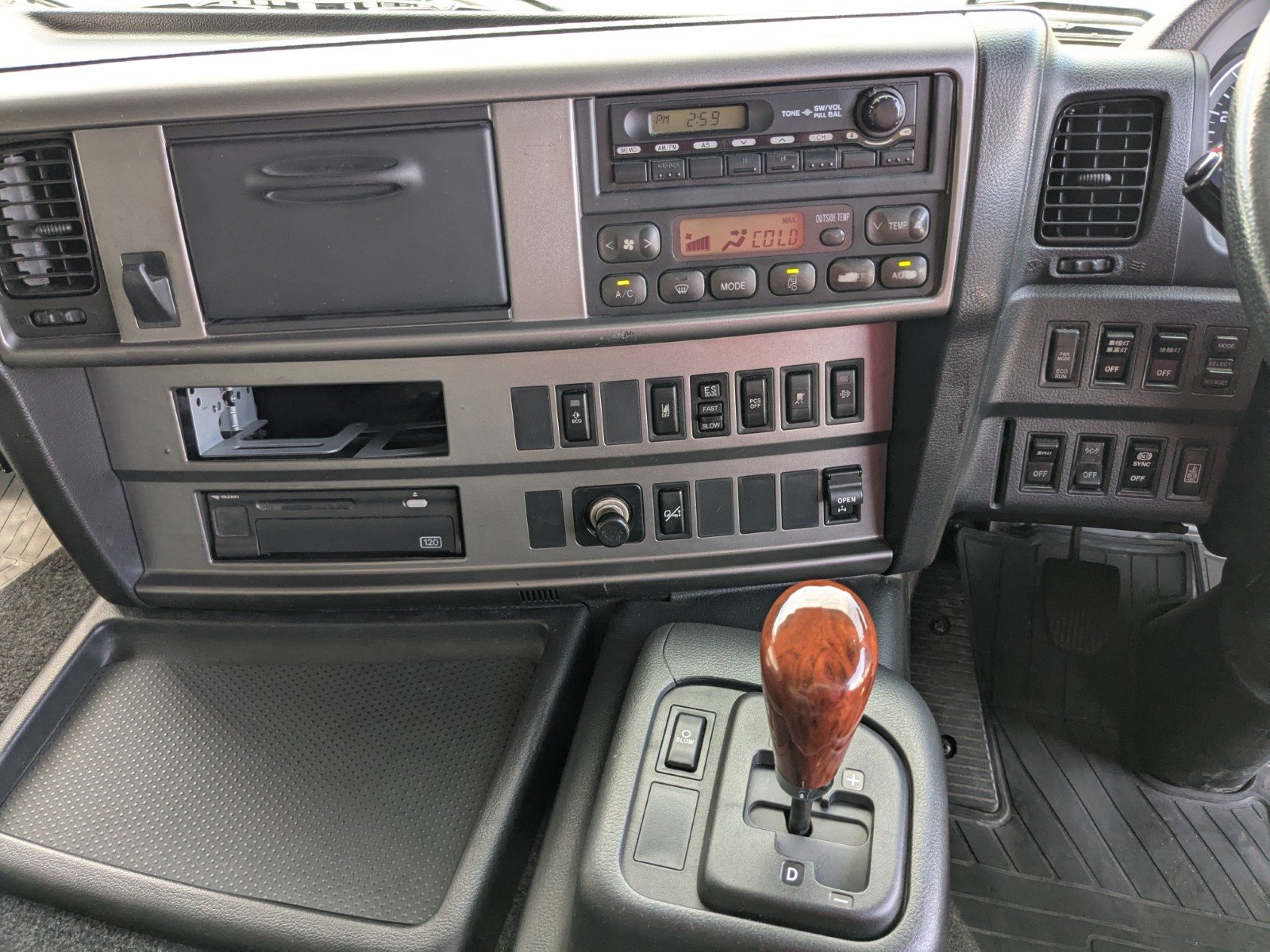vehicle_image_20260612155012SJ02PUNiFB.jpg