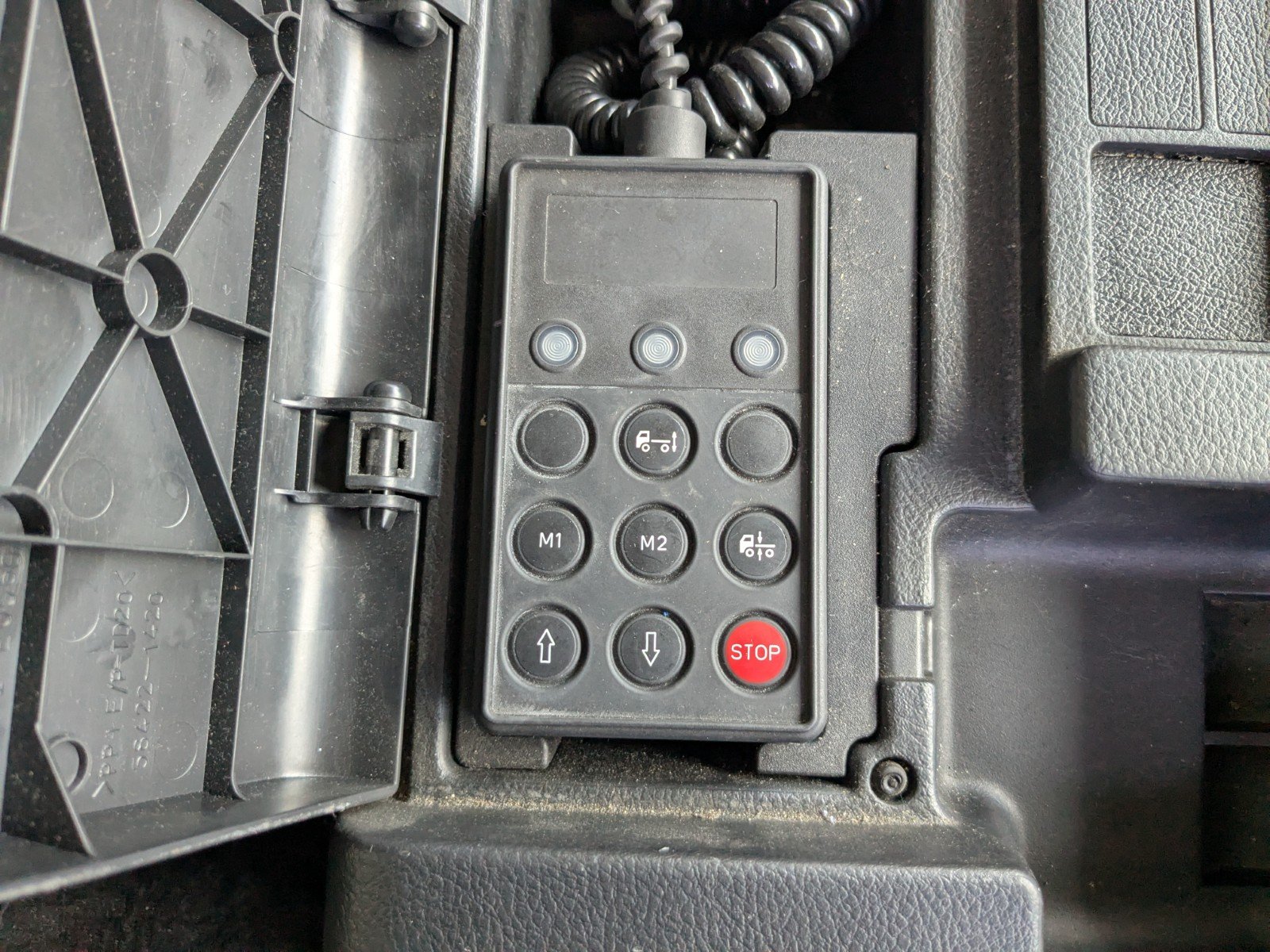 vehicle_image_20260612155012jEYES0BH0X.jpg