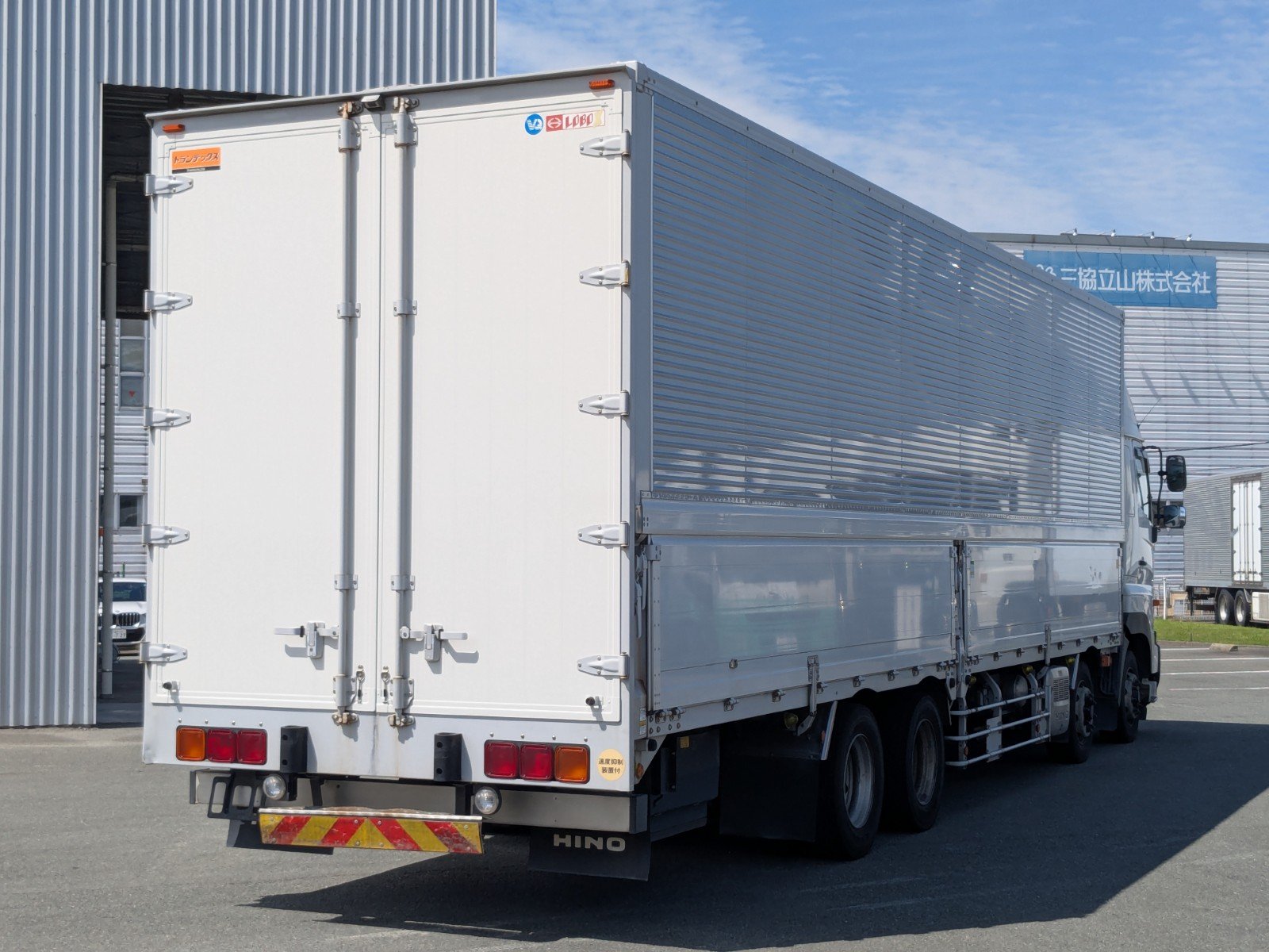 vehicle_image_20260612155012o7l1I7R5Im.jpg