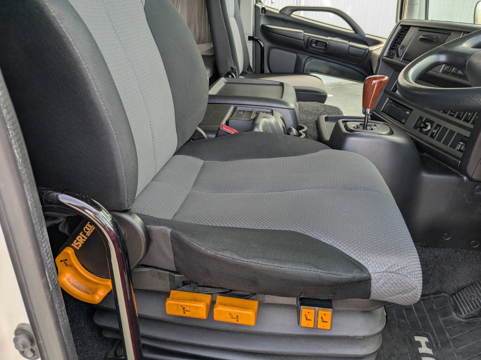 vehicle_image_20260612155012vk3Zlc3rv1.jpg