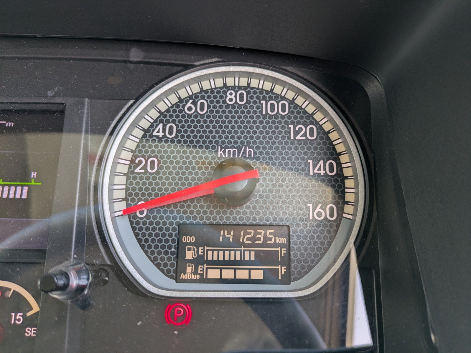 vehicle_image_20260306111309SxLYsn0iYh.jpg