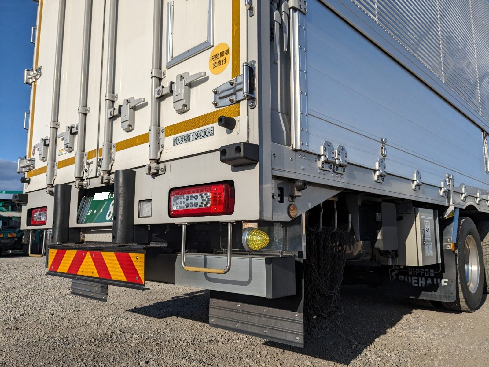vehicle_image_20260403165959eci7Kg1Npc.jpg