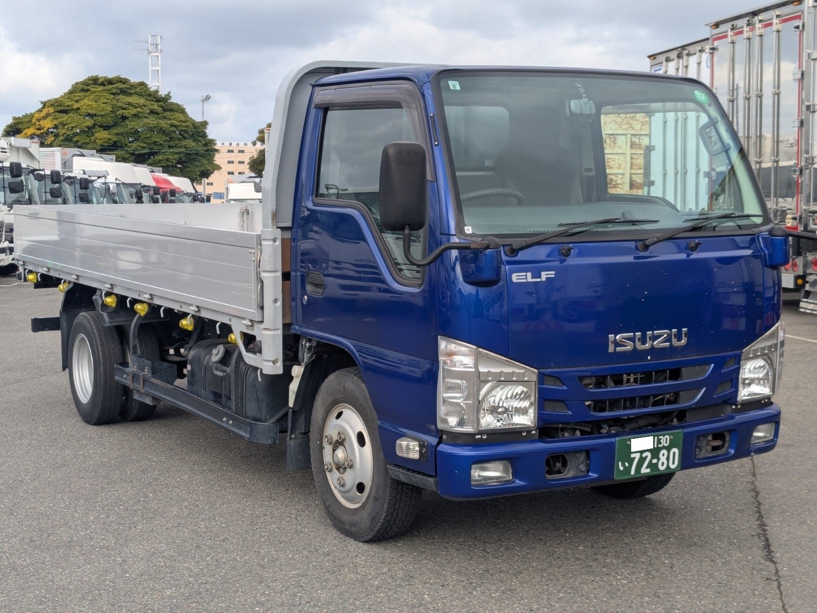 中古トラック販売・買取｜UJグループ（ウシトラ）