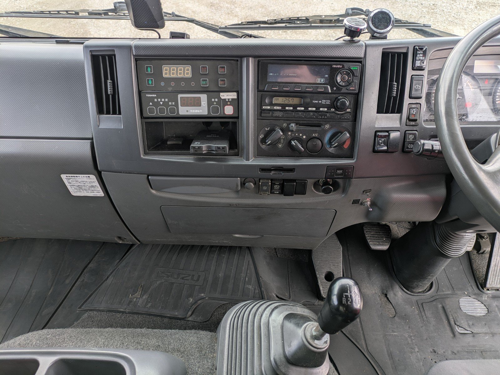 vehicle_image_20260323184043NmlnRej4q5.jpg