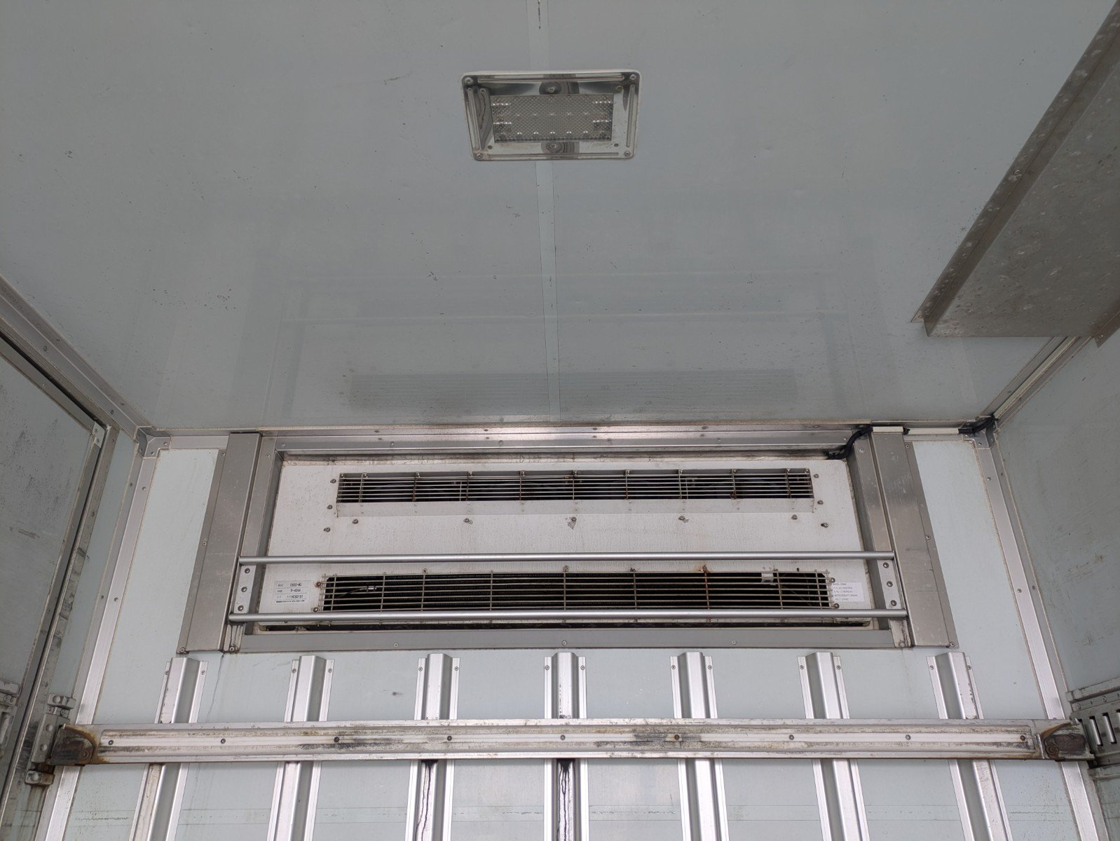 vehicle_image_20260323184043QO4908GmYO.jpg