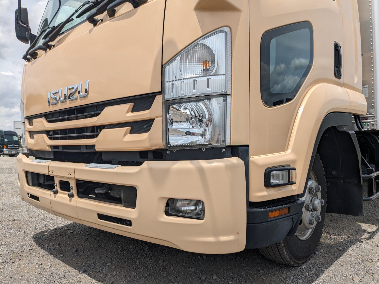 vehicle_image_20260527110801qaF37jouTu.jpg