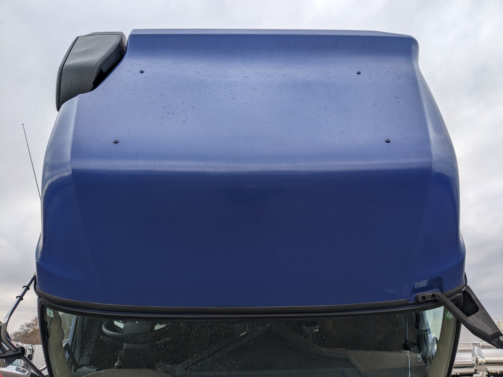 vehicle_image_20260318094509QbO8iLjsF2.jpg
