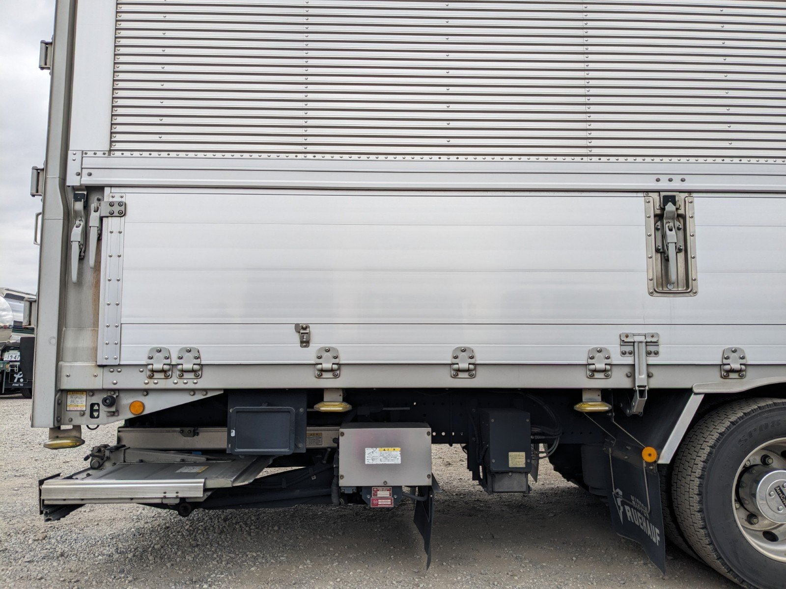 vehicle_image_20260318094509WlRW1AXcmV.jpg