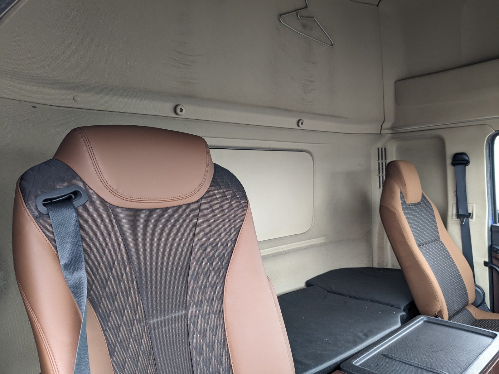 vehicle_image_20260318094509pLj5HRbzpT.jpg