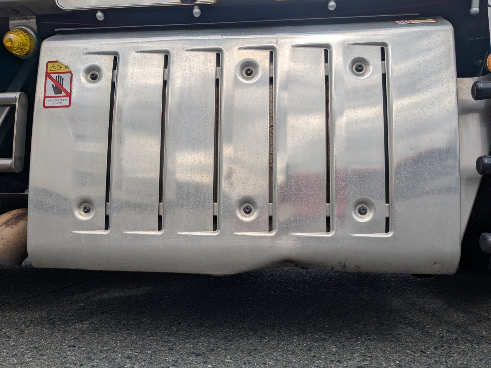 vehicle_image_202603051655419L00dbbIrZ.jpg
