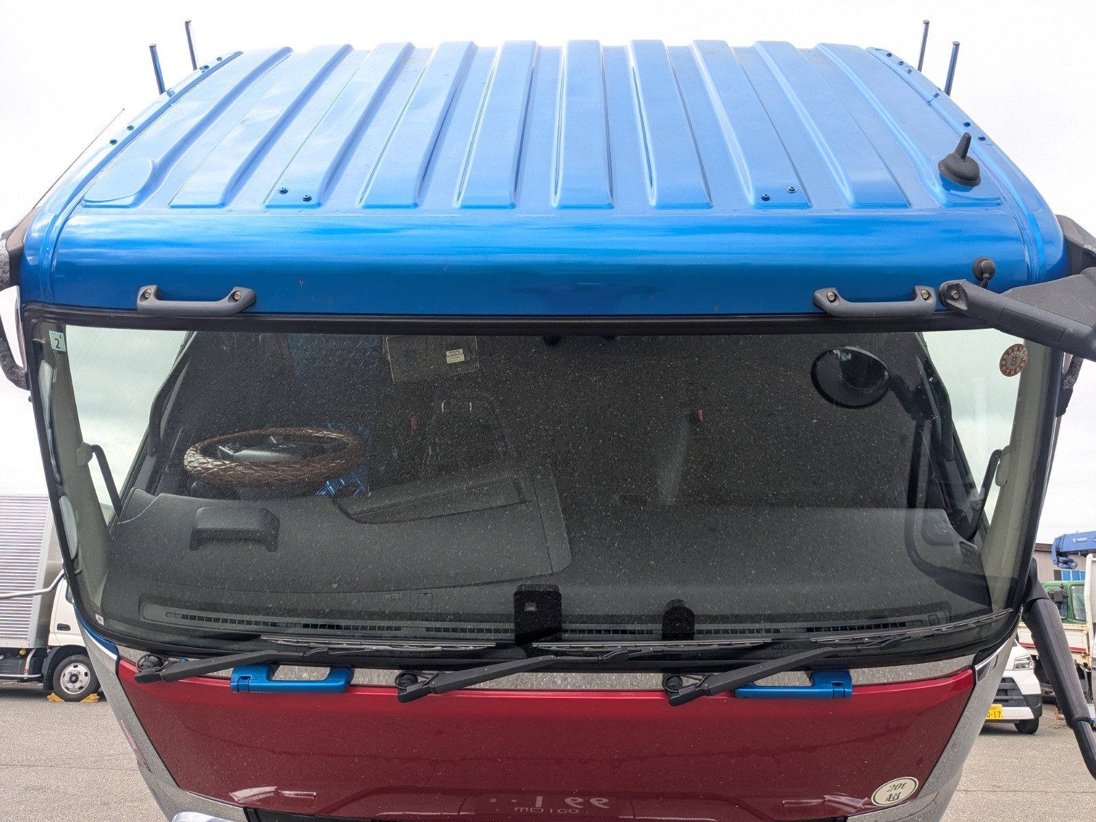 vehicle_image_20260305165541J8joc7rfPn.jpg