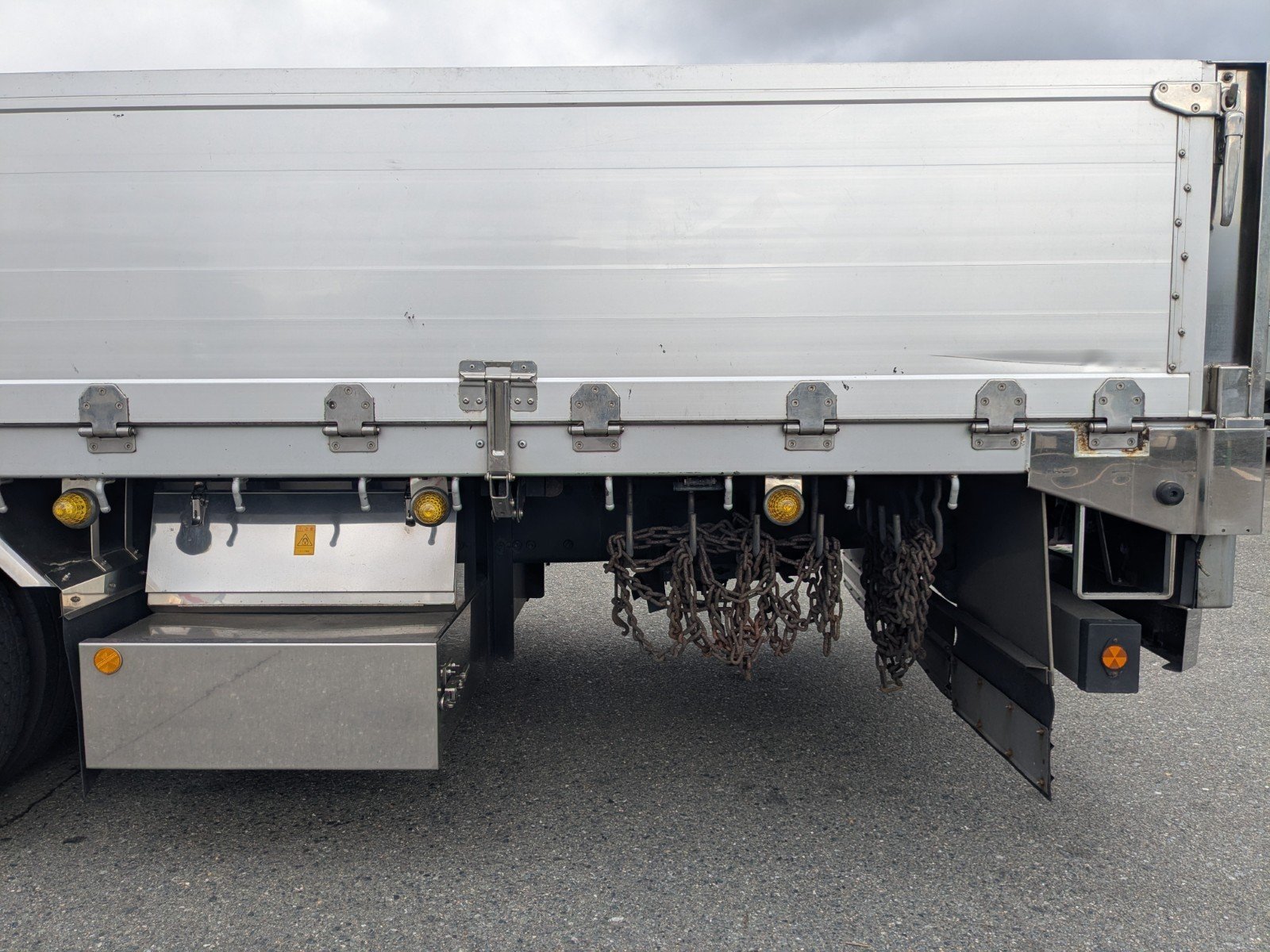 vehicle_image_20260305165541Shc3PIBAJM.jpg