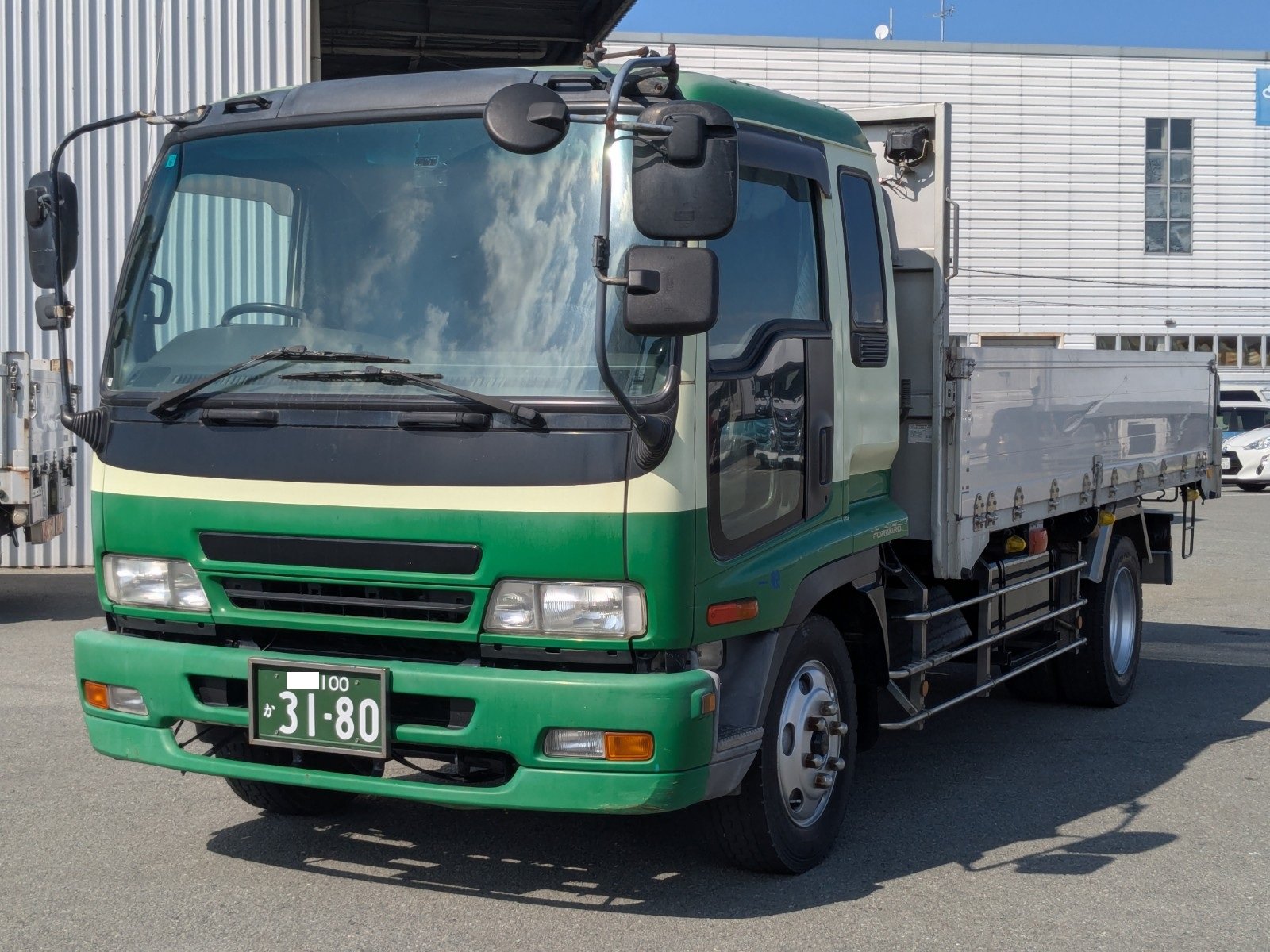 vehicle_image_20260326183652UxJwpgDK0x.jpg