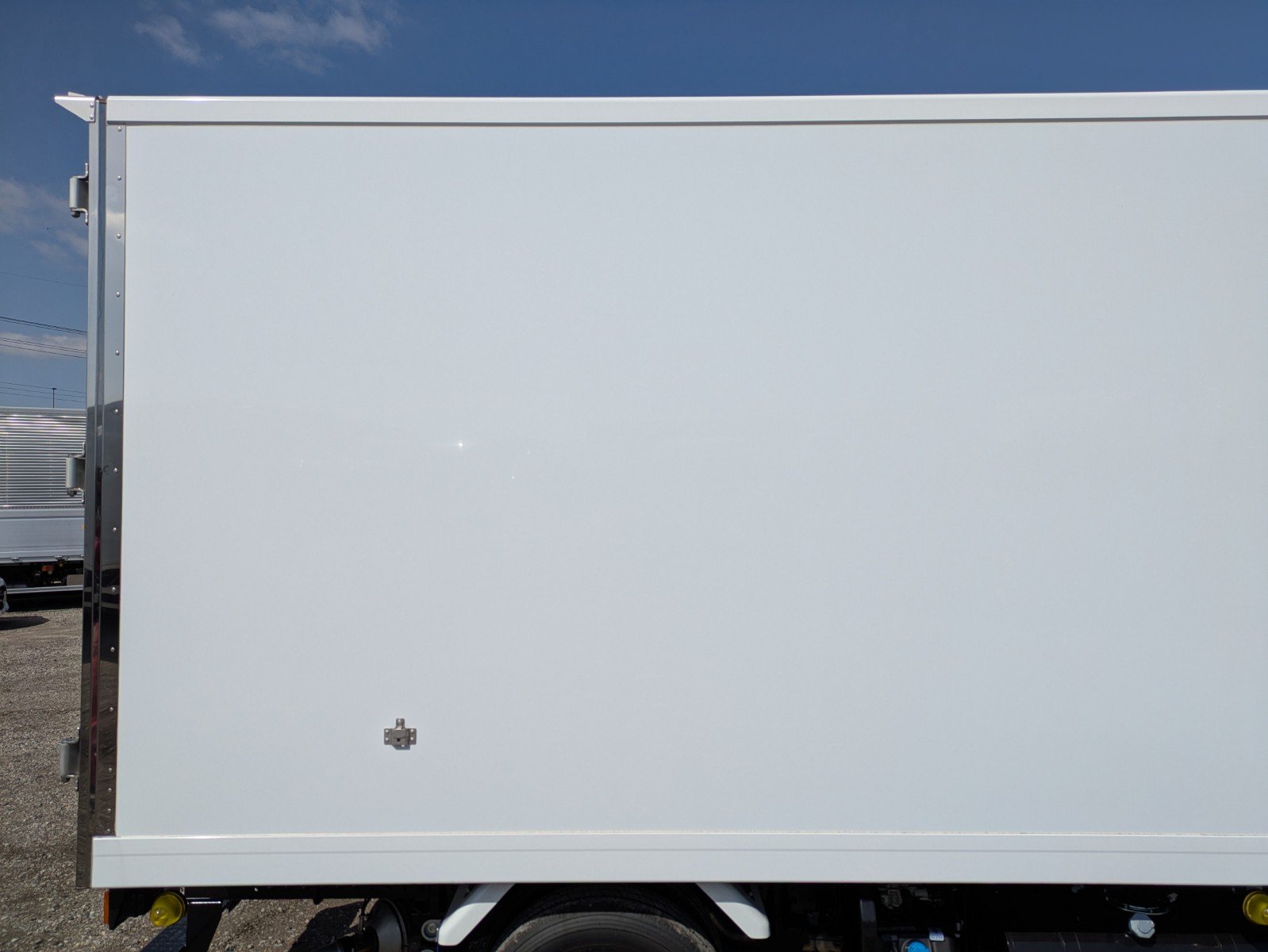 vehicle_image_202603061401551pjeMmjaBZ.jpg