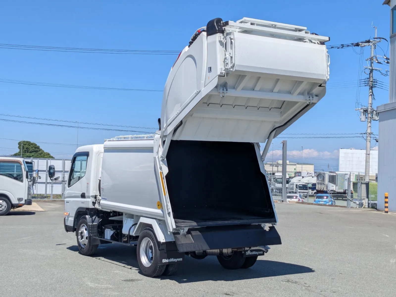 vehicle_image_202606301057498ezw4wPTR0.webp