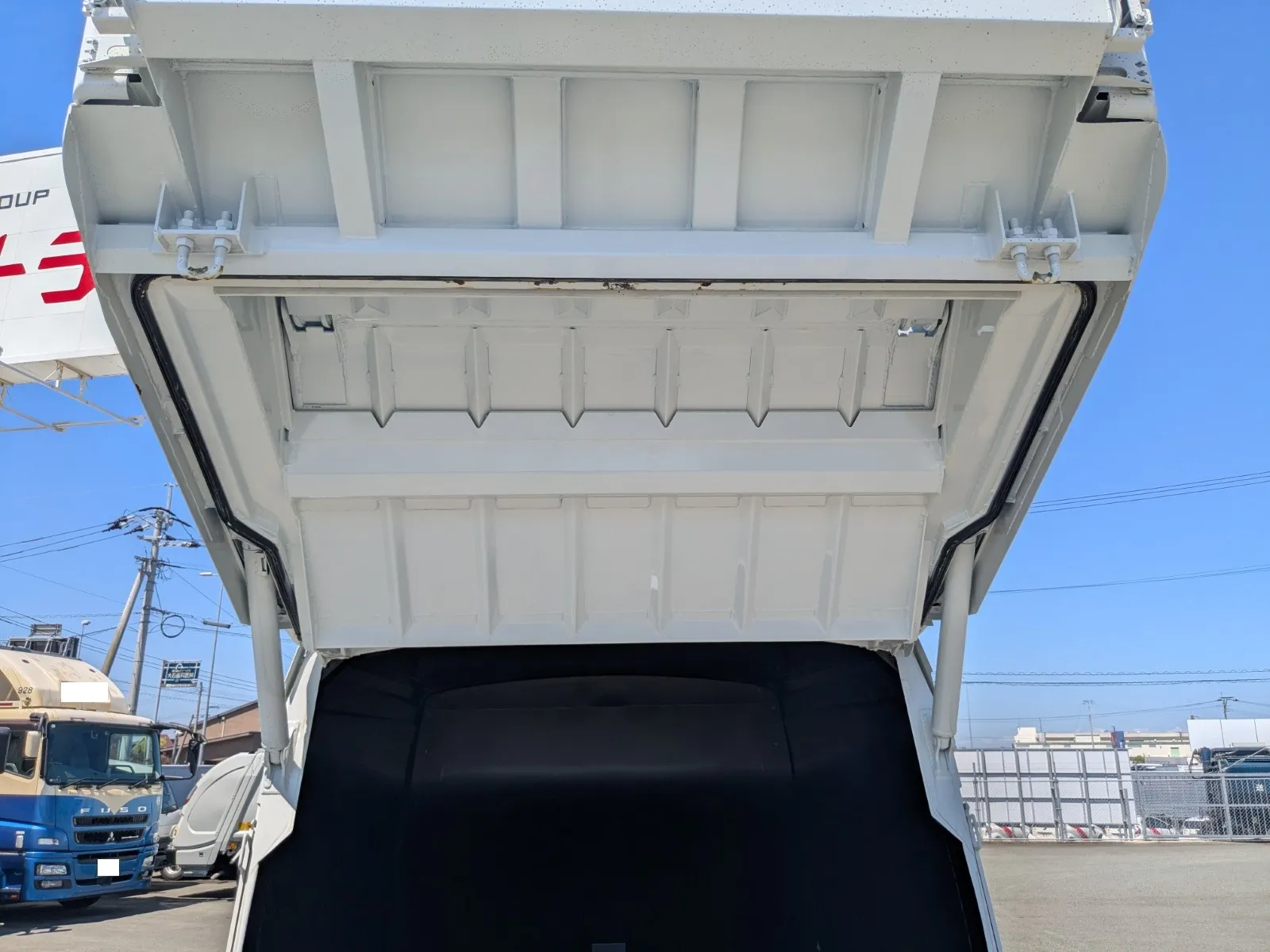 vehicle_image_20260630105750enkTuIbv7w.webp