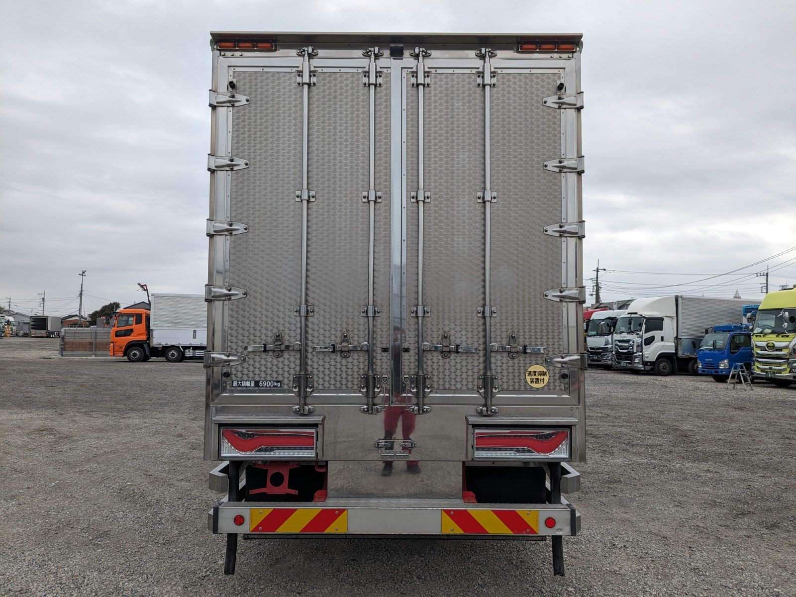 vehicle_image_20260304095528GuWLvi9XTd.jpg