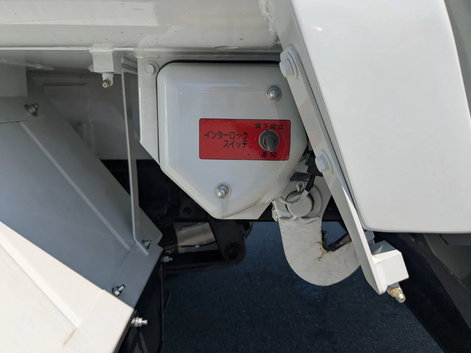 vehicle_image_20260630100114L5mLUv8ofV.webp