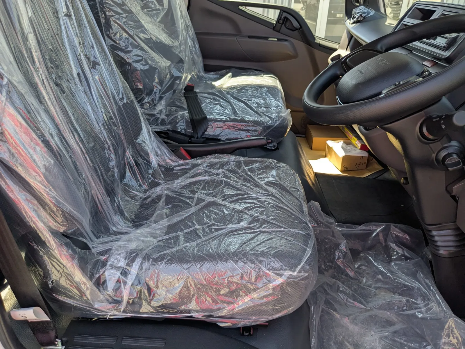 vehicle_image_20260630100116txiVv0109A.webp