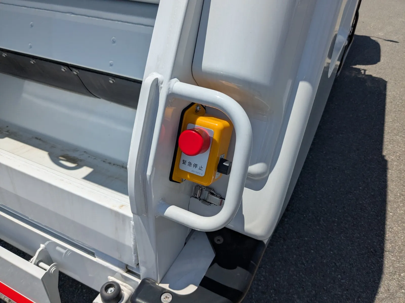 vehicle_image_20260723115900kuTFYto1vI.webp