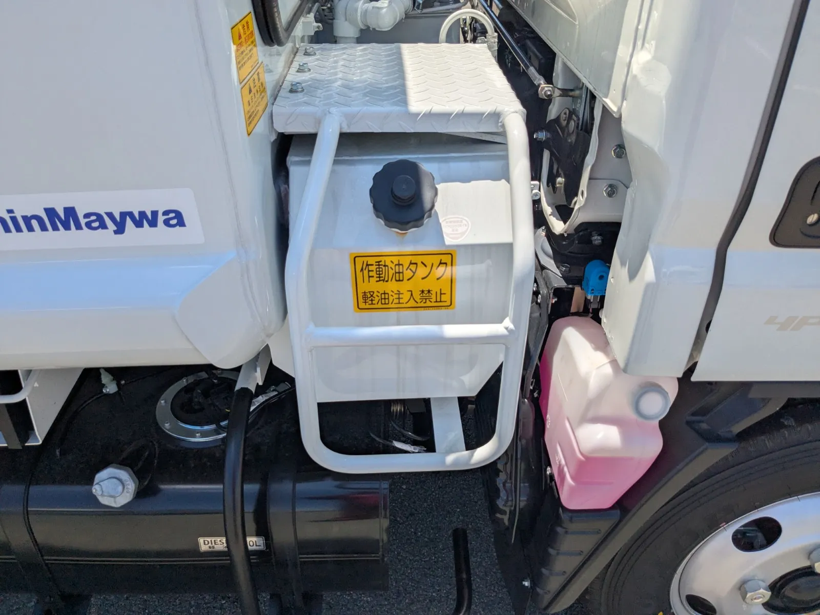 vehicle_image_20260630103449KJogEcauNQ.webp