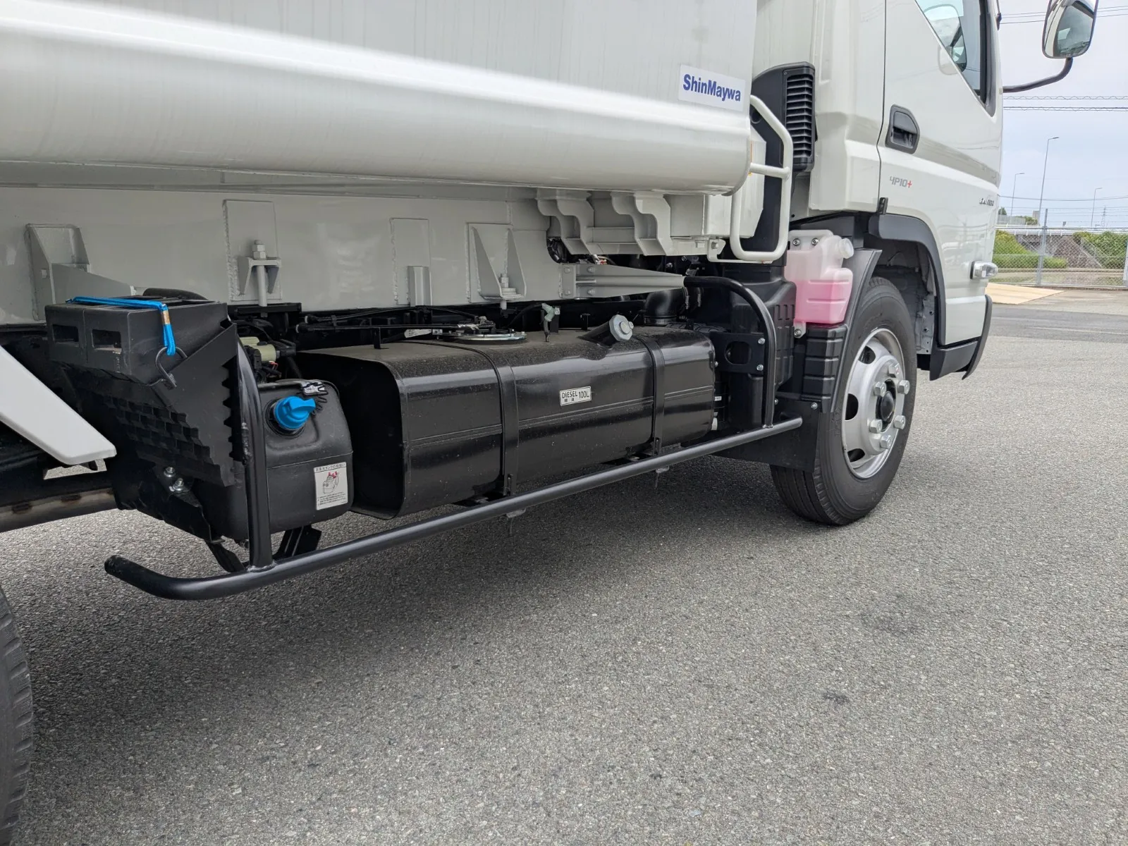 vehicle_image_202606301145147GqVABLm5s.webp