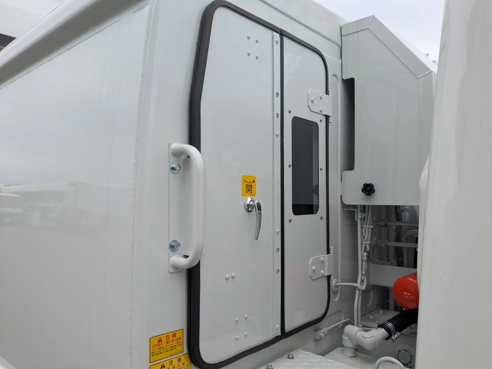 vehicle_image_20260630114518ywr8ZscpI5.webp