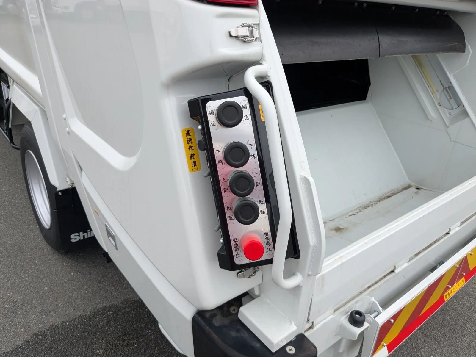 vehicle_image_20260630114519YT2XuUvs54.webp