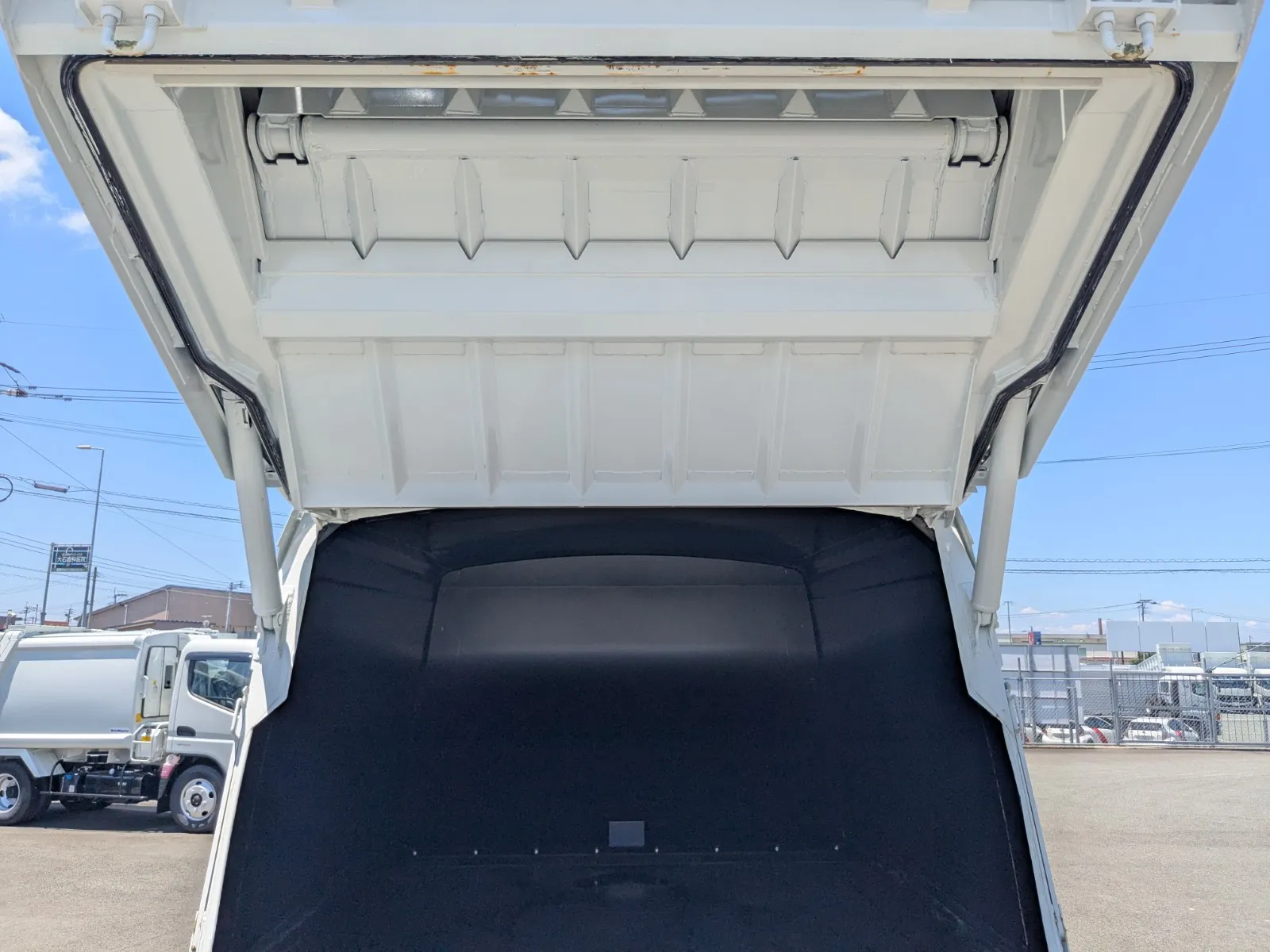 vehicle_image_20260630104847RCqocPnurK.webp