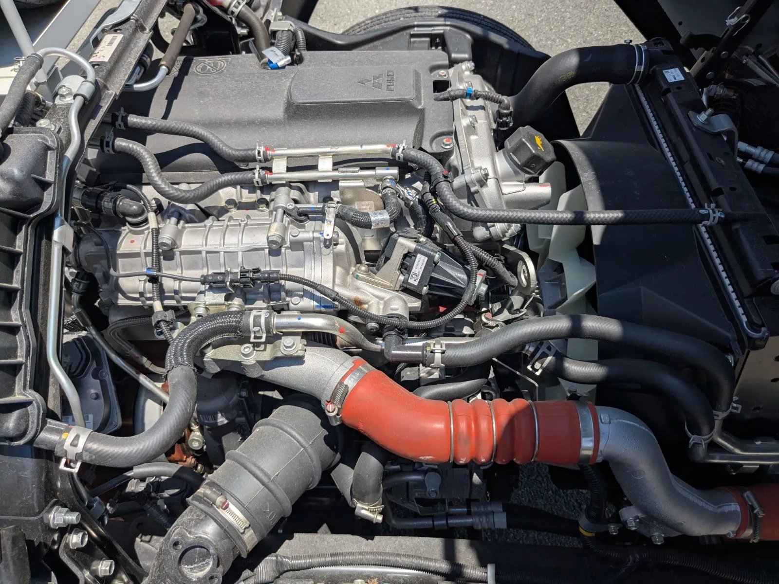 vehicle_image_202606301048542W7KGUW678.webp