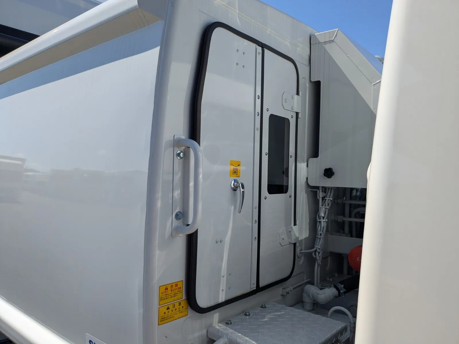 vehicle_image_20260630113741OGoe2Ow5G9.webp