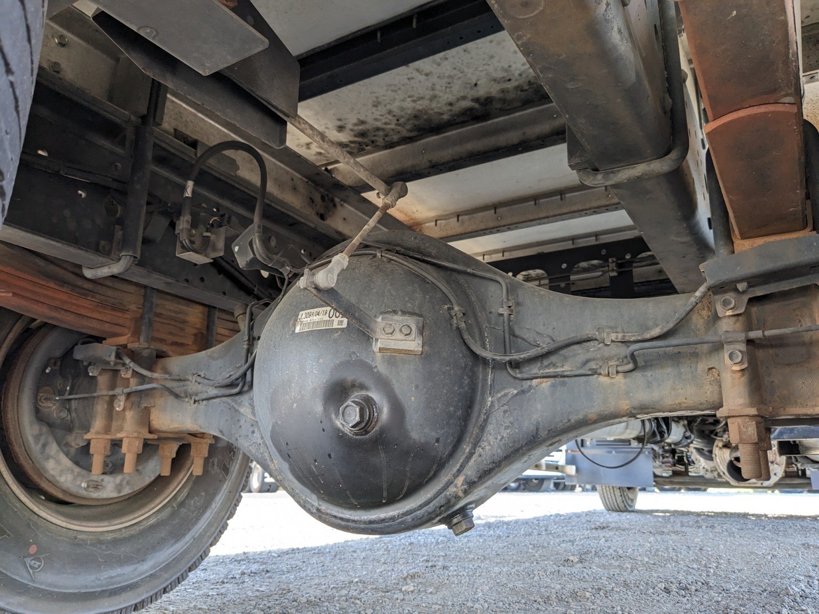 vehicle_image_20260415164329fQiPsfu9yJ.jpg